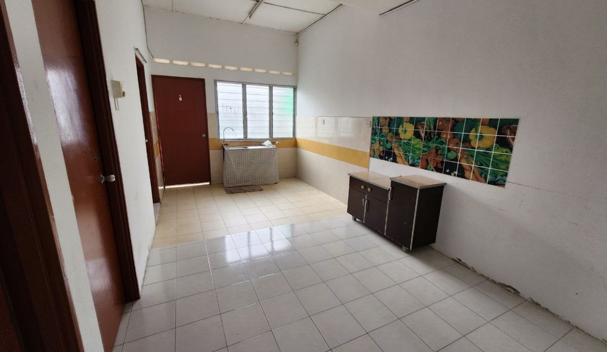 ejen hartanah banting