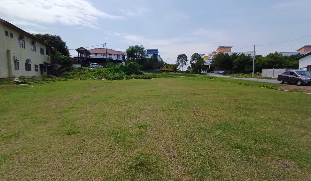 Tanah Lot di Banglo Kampung Sungai Ramal Luar, Kajang