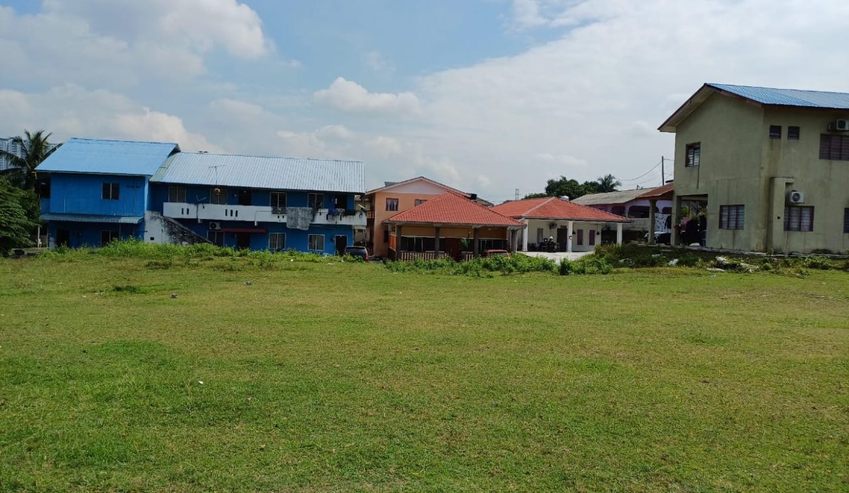 Tanah Lot di Banglo Kampung Sungai Ramal Luar, Kajang